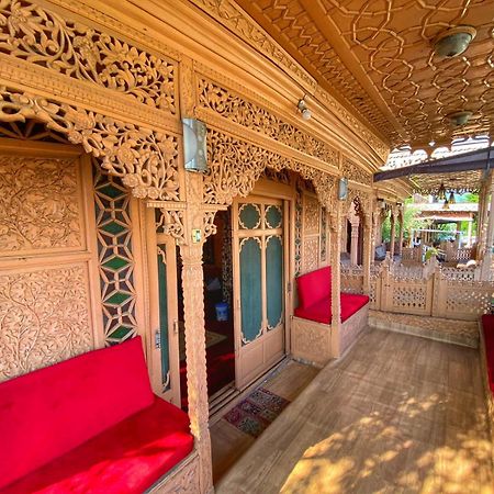 Nazneen Group Of Houseboats Srīnagar エクステリア 写真